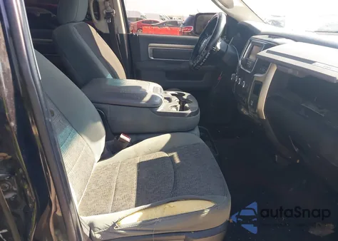 2016 Ram 1500 Lone Star z USA, uszkodzony, nr VIN 1C6RR6LT5GS311287